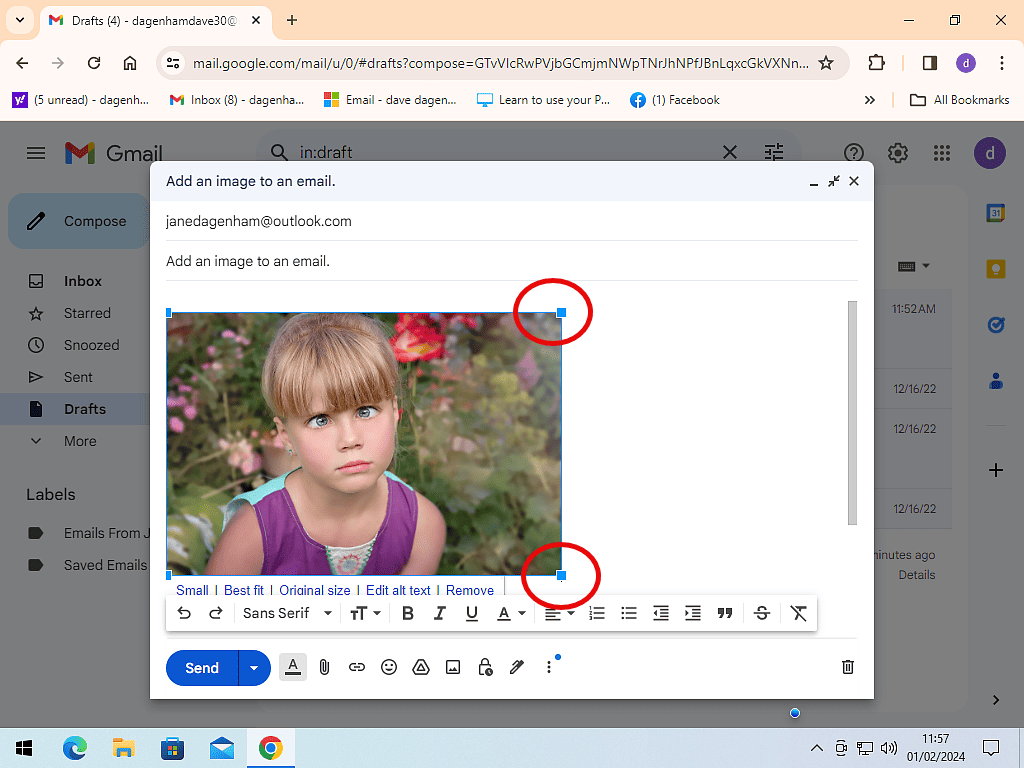 Resizing "handles" indicated on an image added to Gmail.
