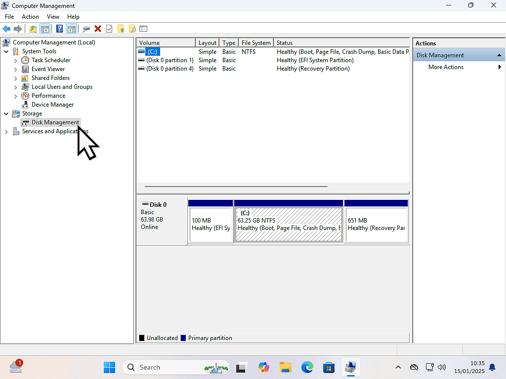 Disk Management is highlighted in navigation pane of Computer Management screen.