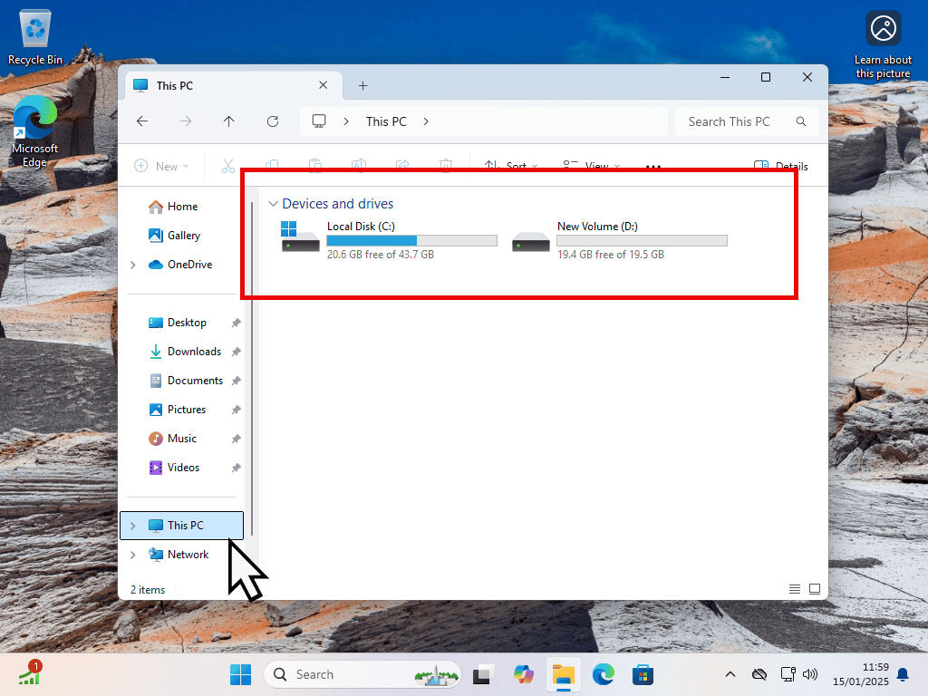 New partition highlighted in Windows File Explorer.